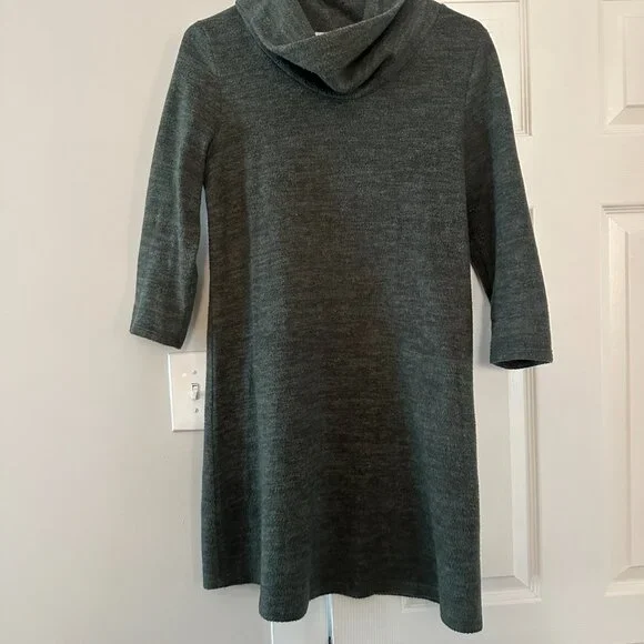 Kalleigh Dark Green Turtleneck Dress - Picture 2 of 5
